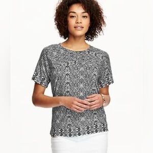 2/$30 Old Navy Monochrome Black White Geometric Short Sleeve Boxy Tee